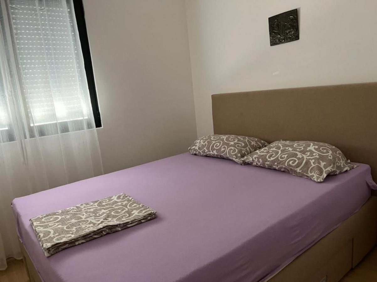 Appartement Lovely Pink Flat à Podgorica Extérieur photo